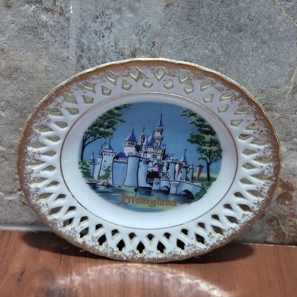 VTG Disneyland Sleeping Beauty Castle Wall Hanging Decorative Plate Disneyland S - Picture 4 of 11